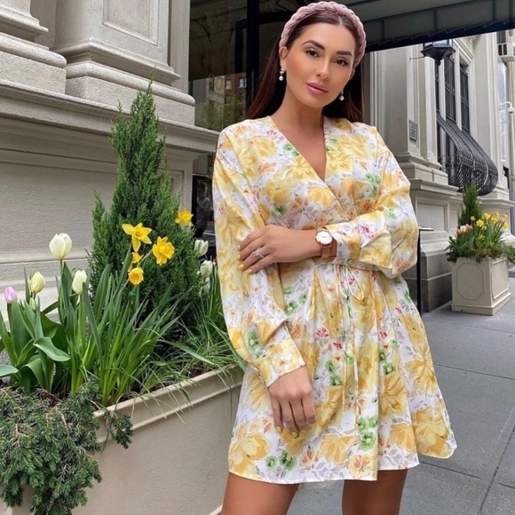 Zara floral print dress bloggers favorite NWT - Picture 3 of 12